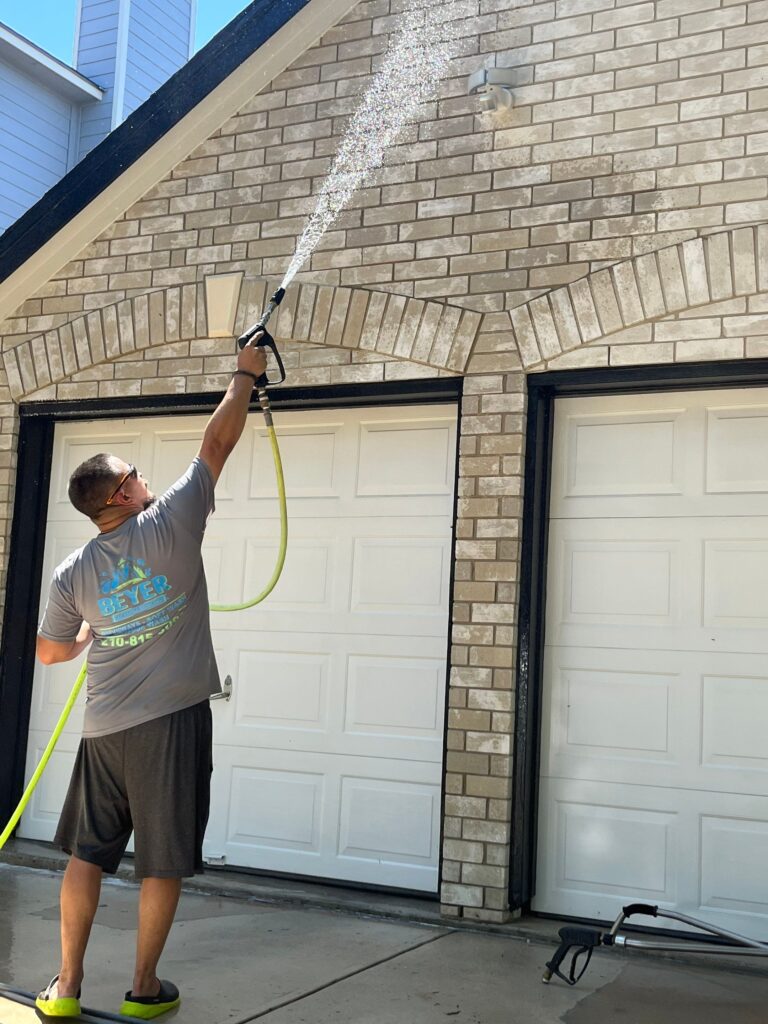 Pressure Washing in Burnie TX